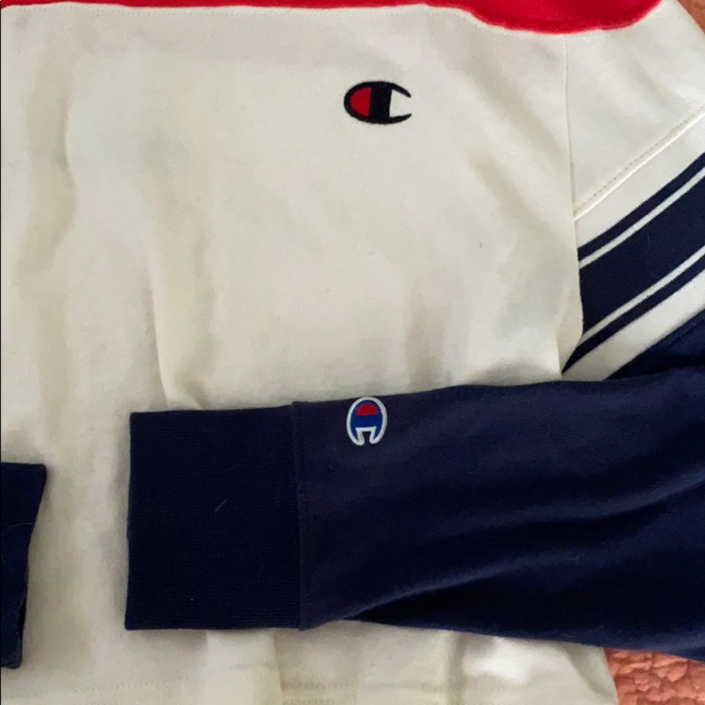 Crop Champion long sleeve shirt. - Picture 2 of 4